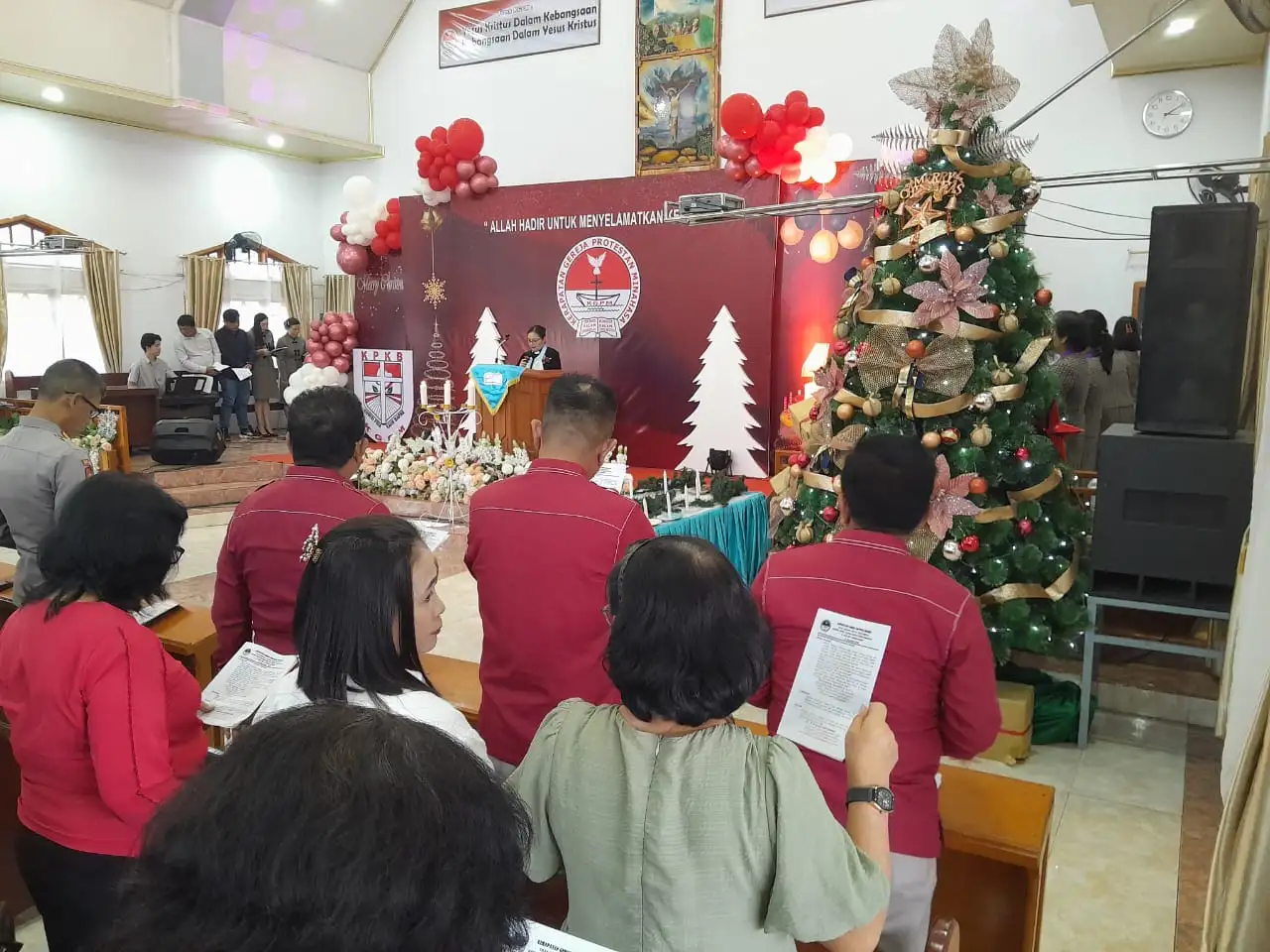Apel Akbar dan Syukur HUT Perisai KGPM ke-IV Dirangkaikan Ibadah Natal Berlangsung Khidmat di Tonsewer Selatan